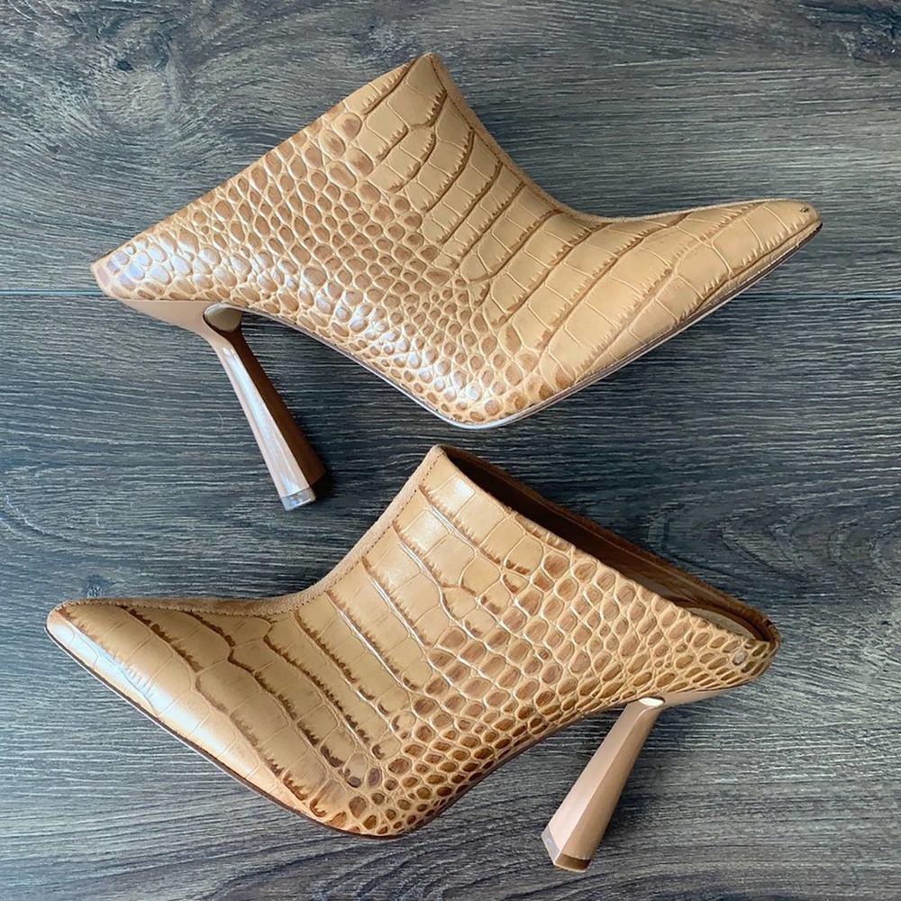 Gibson Latimer tan leather ankle booties suede and croc embossed size 5 1/2 M